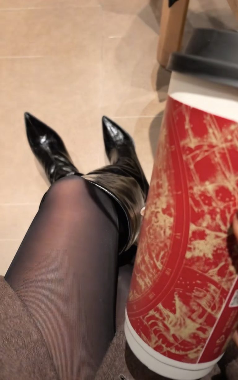 为我们的黑丝干杯