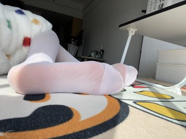 偶尔试试白丝也还是不错的