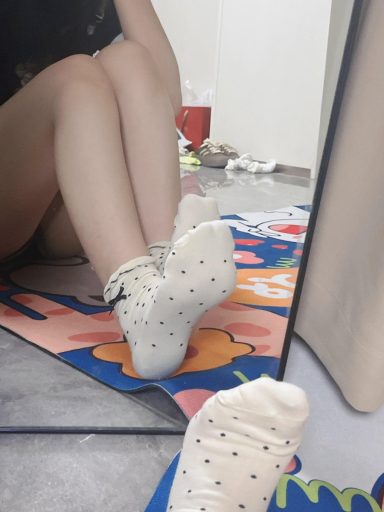 波点白袜也很可爱