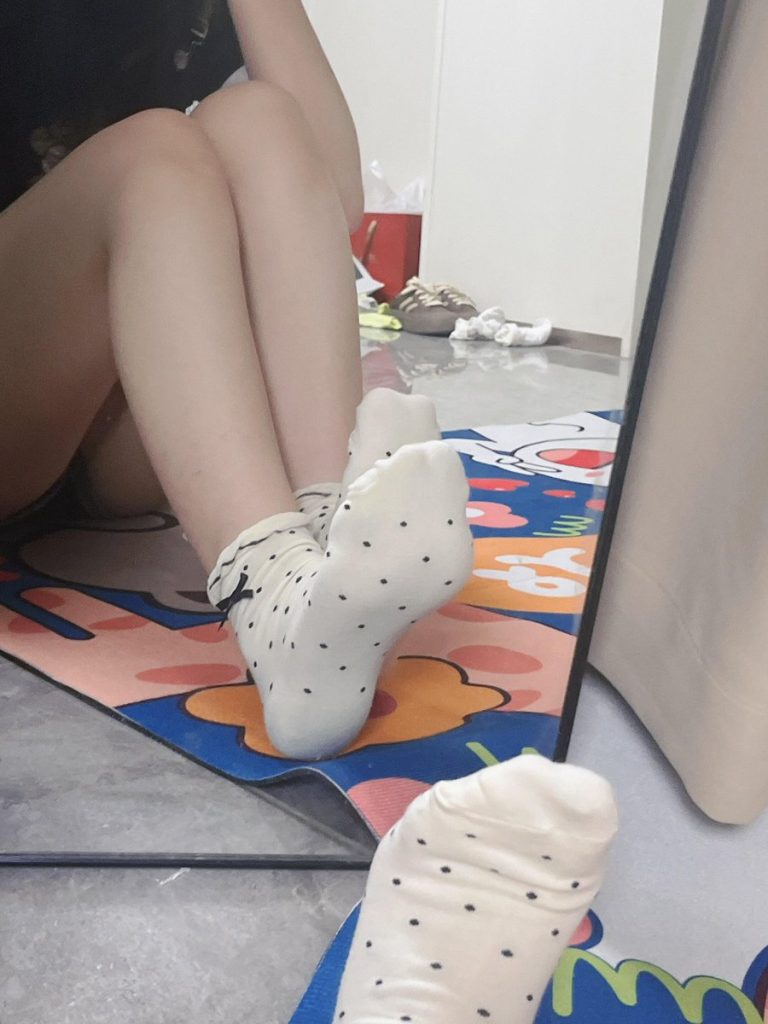 波点白袜也很可爱