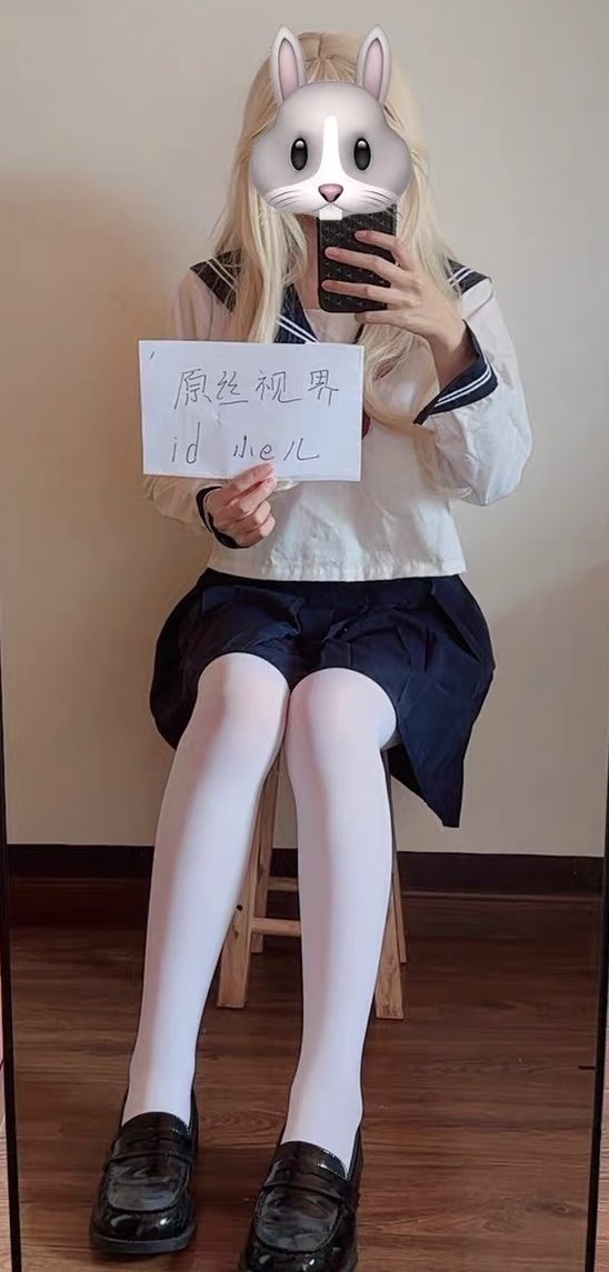 喜欢cosplay的小女孩罢惹 0vo