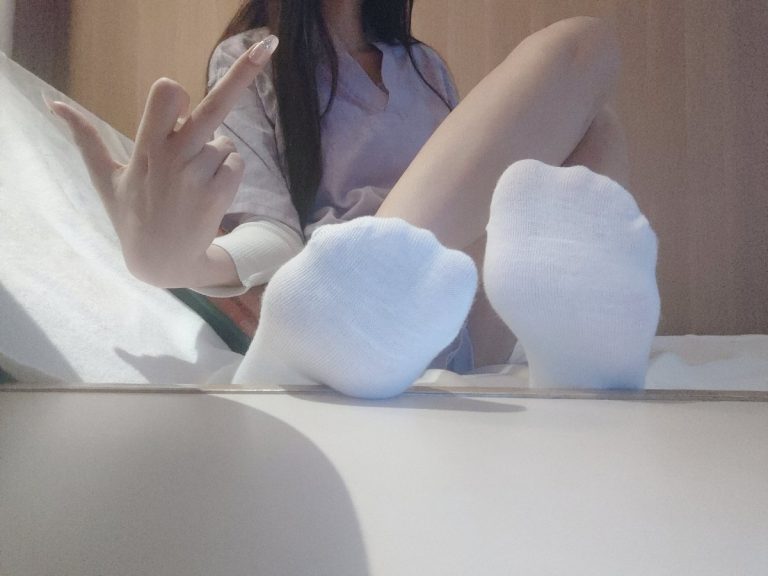 一次脱一只