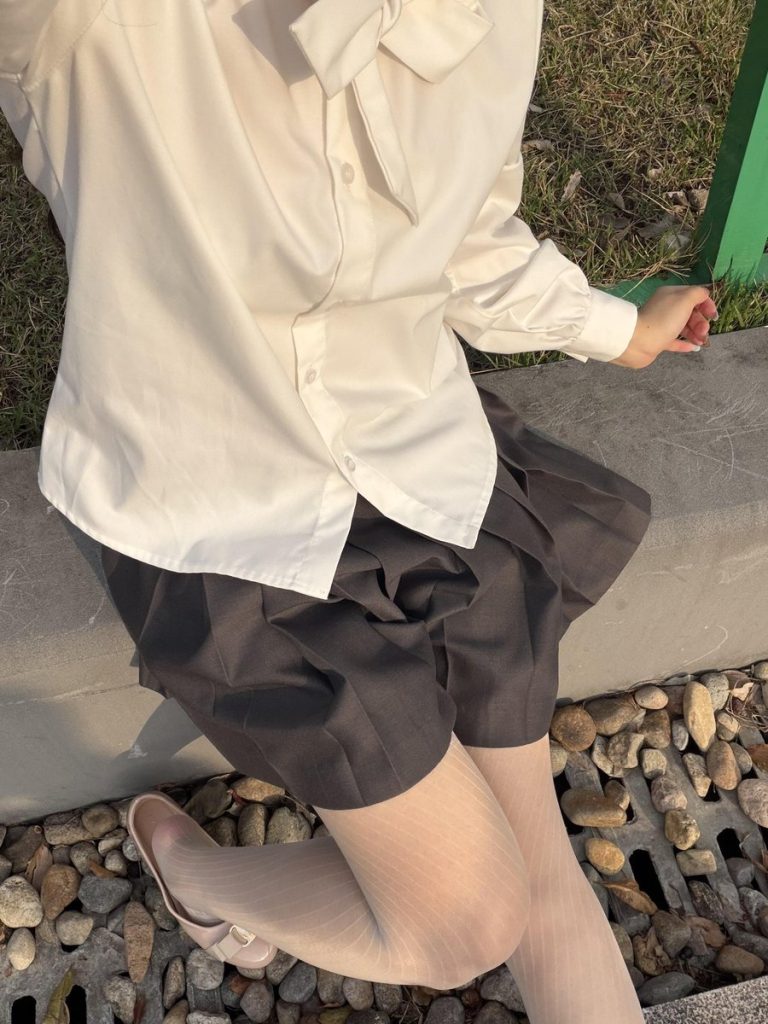 春天的风吹过来惹